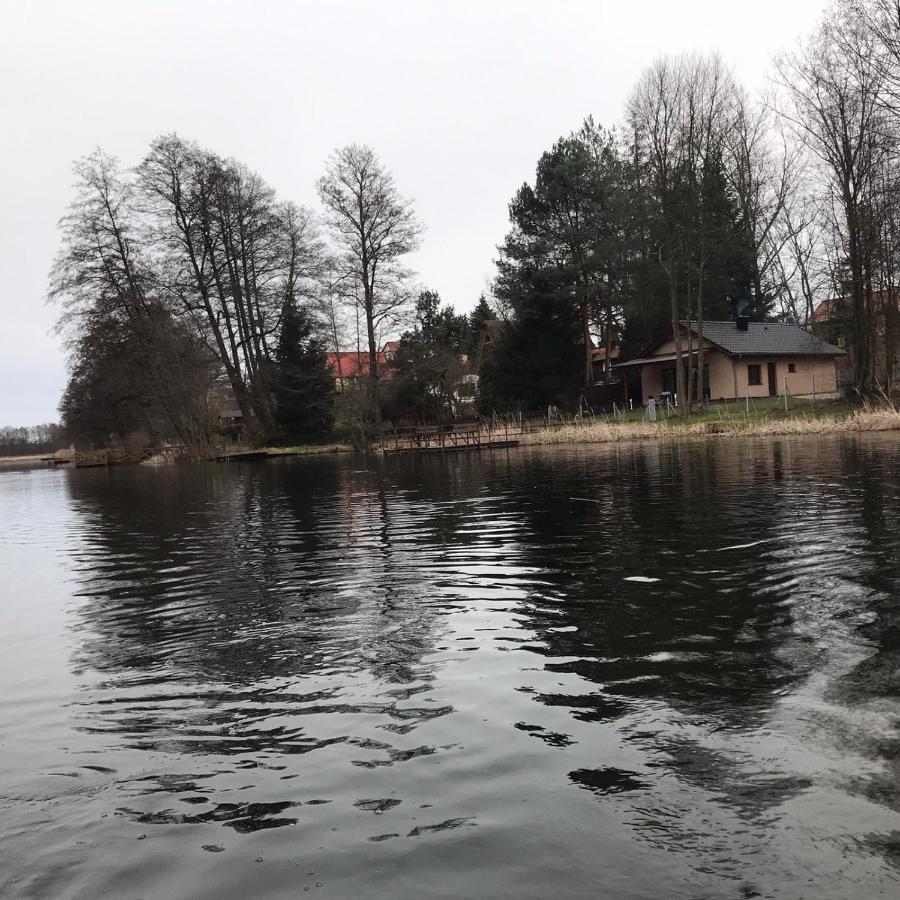 Urokliwy Domek Nad Brzegiem Jeziora Lubiatów 외부 사진