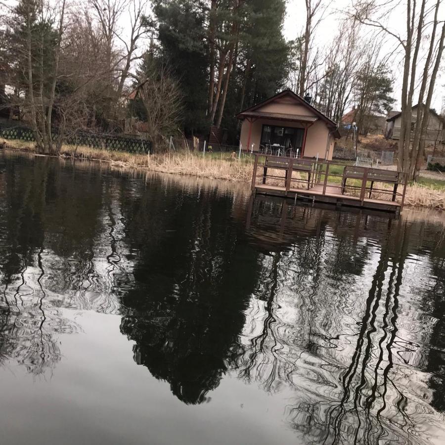 Urokliwy Domek Nad Brzegiem Jeziora Lubiatów 외부 사진