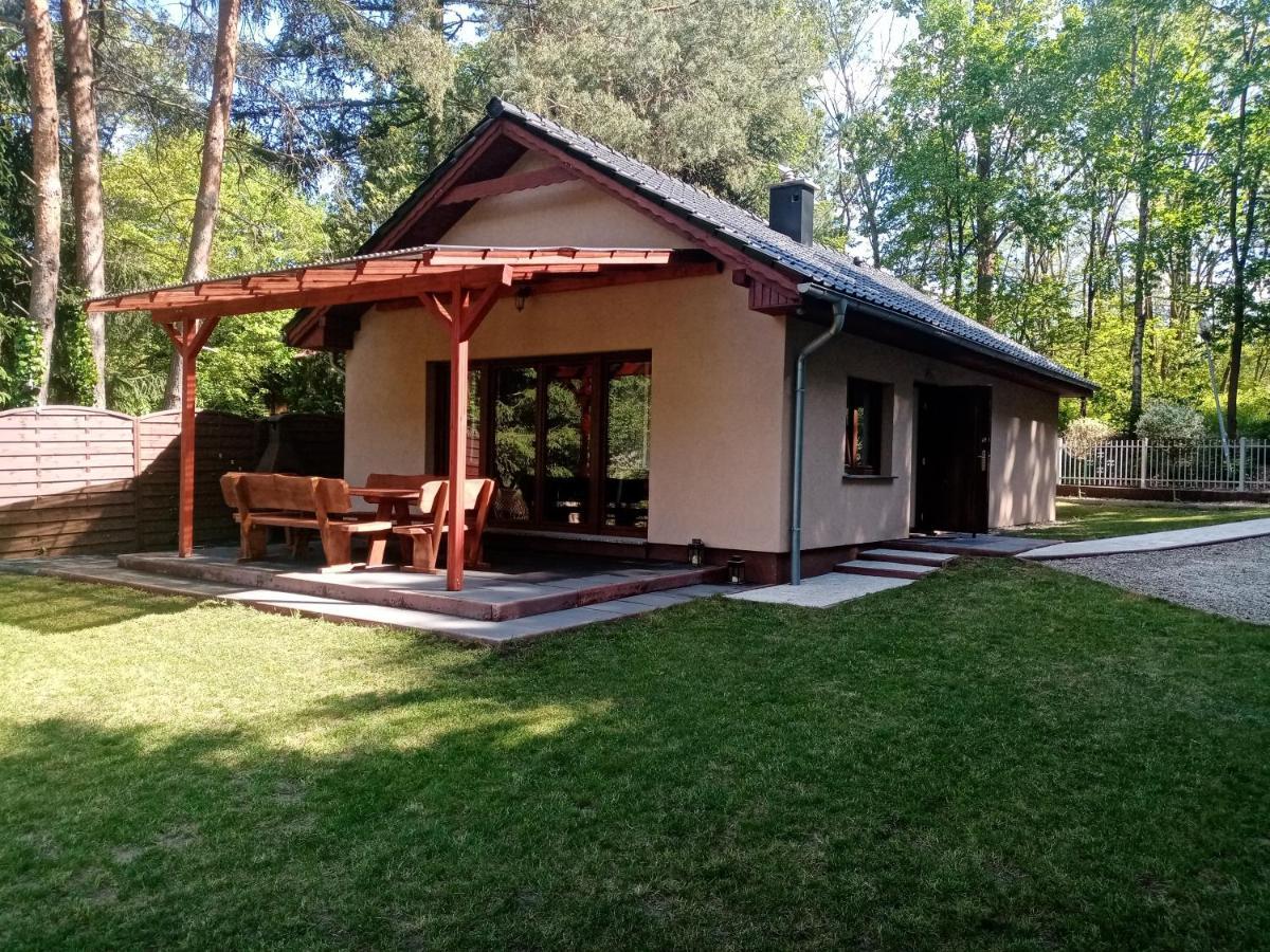 Urokliwy Domek Nad Brzegiem Jeziora Lubiatów 외부 사진