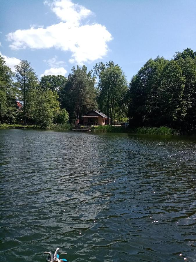 Urokliwy Domek Nad Brzegiem Jeziora Lubiatów 외부 사진